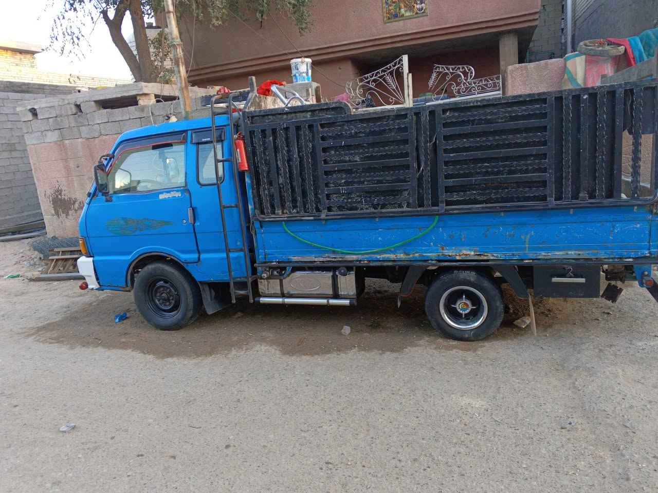 سلام عليكم بنكو 94جاهزه من كلشي كهراءيات وكسن وشاصي وكير سياره كبل الشقل ***********
