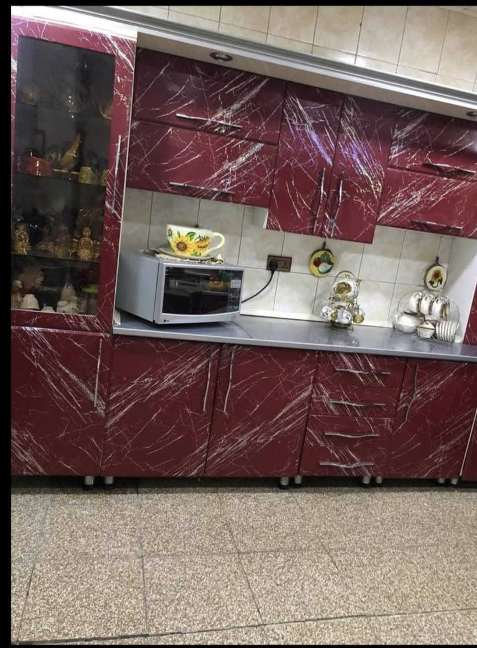كاونتر نظيف للبيع مكان الغدير بغداد الاستفسار على هذا الرقم***********
