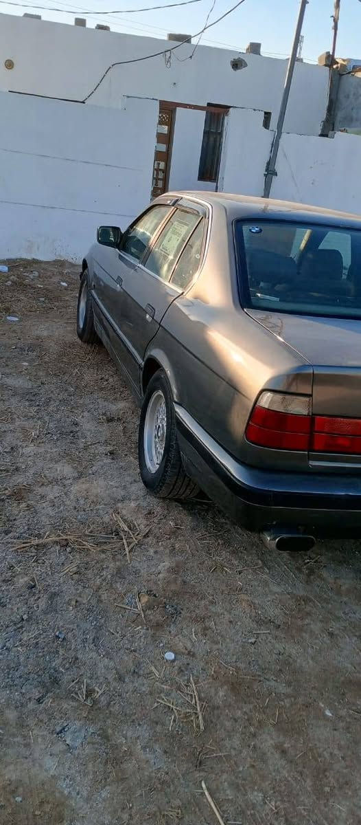 السلام عليكم بي ام دبليو
السيارة جاهزة من كير محرك مكينه كله بل كارتون

تحويل مباشر حجم 525
***********
