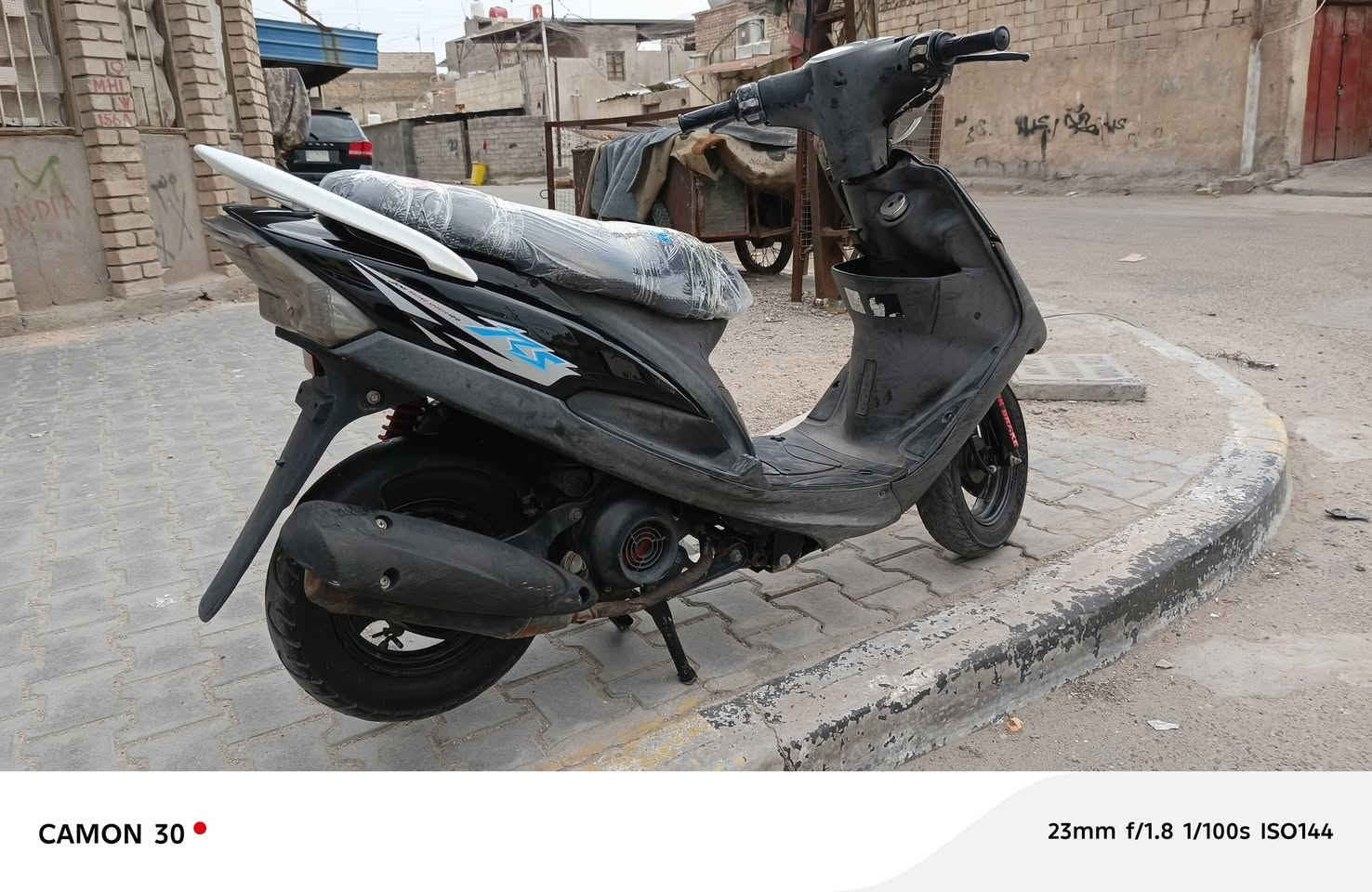 مرحبا ماكس عدله كفاله كفاله بلاديه شلعه نعومه خير من الله ما مفتوحه ابد على الفحص كلهه شغاله من طول للطول سلف هندر لايت عالي ناصي هورن اشاير سكن اصطاب قفل صندوك قفل سكان دبلات امامي خلفي بصره جمهوريه السعر مناسب ***********
