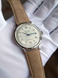 إصدار محدود • ٧٥ سنة • سير جلد طبيعي