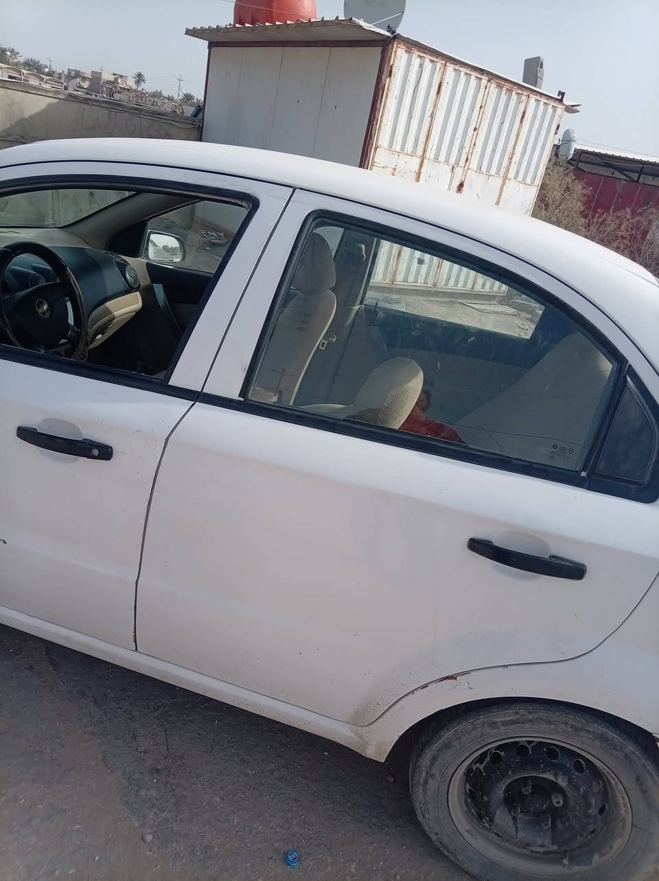 افيو ٢٠١٠رقم نكاليزي السعر 70 وبيه مجال رقم الهاتف ***********
