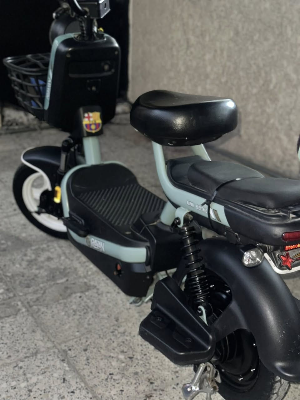 دراجه شحن الريان للبيع مكاني بغداد جديده شارع المسبح سعر 225 بيهه مجال قليل


**إذا كنت صاحب هذا الإعلان وتريد حذفه لأي سبب، رجاءا أرسل رسالة إلى الدعم الفني**