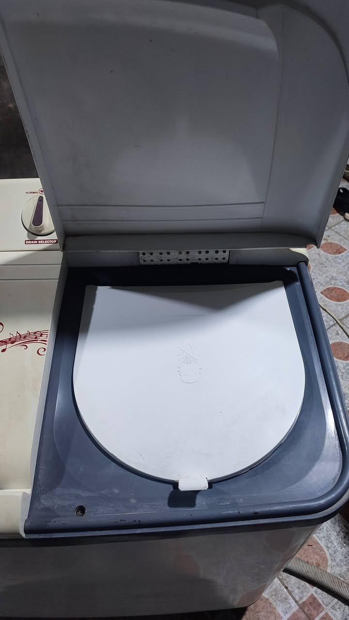 للبيغ غساله حوضين نضيفه وجبيره   عنواني ابو غريب مقابيل معمل حليب بلادي منطقه المنسيه   ***********
***********       👉  عال  واتساب      
للبيغ غساله حوضين نضيفه وجبيره
