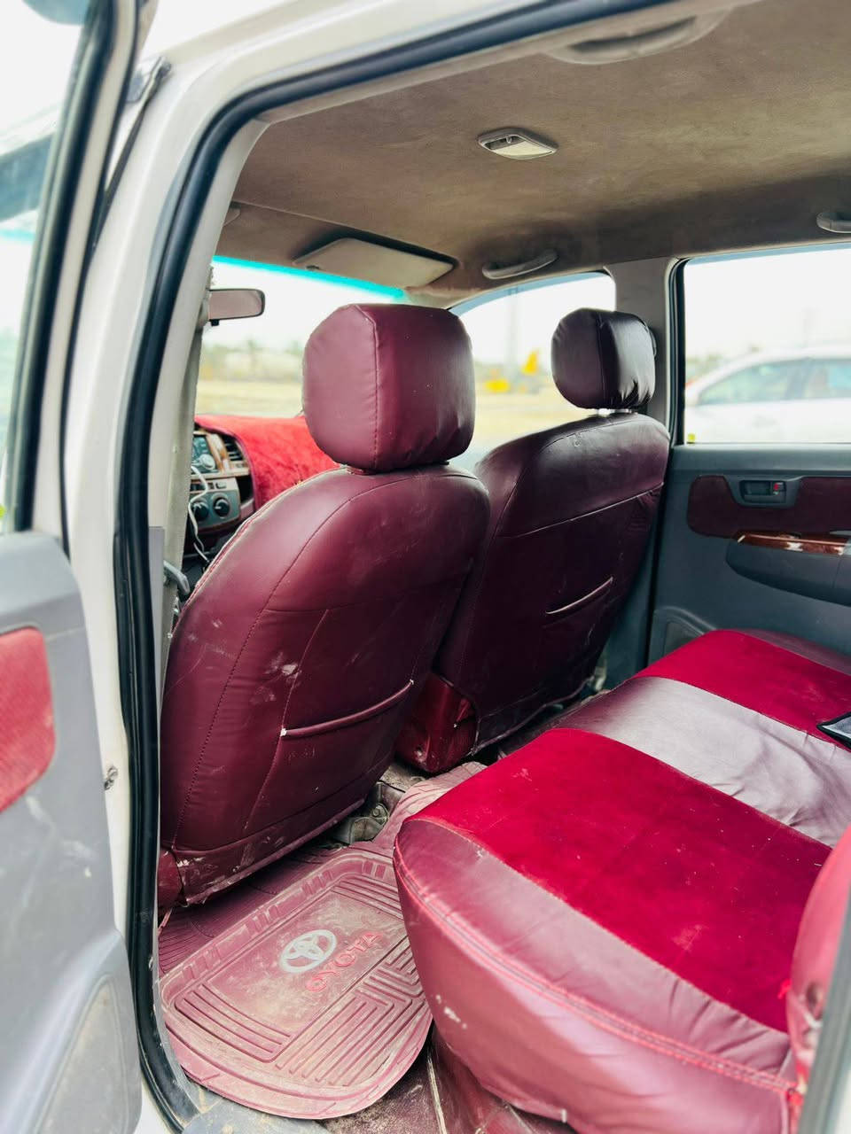 السلام عليكم  بيكم فلاونزه موديل 2006/ مكفوله من ضربه و تبديل رقم نجف حداديه جديده تدفه شغل كير اكس كفاله تخم تايرات سنويه مجده 28 مشروع وطني بسمي تريد تحويل تريد وكاله  شاصي 19   سعر 123 وبيه مجال اتصل عل لاراقام ***********/***********/مكان بابل الشوملي
