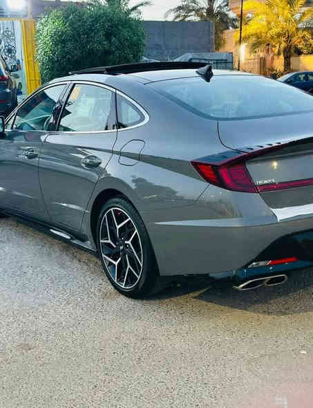 حادثه رصعه بالبنيد ومصلحه على كده وصابغين نص البنيد بدون ولا ايرباك كله بلاد بدون تبديل كلشي على بلاد جديده لوك السياره 

تفاصيل السيارة 

تبريدها بشرط ( ثلاجة ) باقصى درجات حرارة

رقم اربيل باسمي ،موديل2023

مواصفات السيارة ………….. فول 1/1

محرك 2500 توربو يولد 290 حصان 

گير Dct دبل كلج 8 نمر 

دفع أمامي

سقف بانوارما قطعتين 

رادار امامي و خلفي و جانبي 

مانع اصطدام امامي  

مانع اصطدام خلفي عند الرجوع 

نقاط عمياء عند تغيير المسار 

حساسات بالابواب للتنبيه عند فتح الباب و سيارة قادمة من الخلف 

شاشة كبيرة ( تختلف عن باقي الفئات ) 

تدعم الكار بلي و الاندرويد اوتو

شاشة رقمية للعدادات و الكيجات متغيرة عند تغيير نظام القيادة

4 وضعيات للقيادة 

‏Normal-costum-sport-sport plus

انارة داخلية متغيرة 7 الوان بالدشبورد و الابواب 

نظام المحافظة على المسار 

كروس ( تحكم بالسرعة )

شاحن وايرلس لاسلكي 

منافذ للشحن امامية و خلفية 

قطعتين تبريد امامي و خلفي منفصل 

12 سماعة فائقة الجودة من شركة Bose

دخول ذكي و انارة ترحيب 

قفل ذاتي عند الابتعاد 

فتح الصندوق الخلفي عند الاقتراب 

اشارات بالمرايا الجانبية 

تشغيل عن بعد 

انارة led امامية

بگ لايت خلفي led 

تدفئة ستيرن

تدفئة كشنات امامية و خلفية

كشنات حضن رياضية جلد و كنتارا 

مختمة بعلامة N Line بالكشنات و الستيرن و الگير و الاطارات و الجاملغات الامامية و الصندوق

نظام Auto Hold

نظام تنبيه اذا تحرك السير وانت بقيت واكف تنبهك

الماسحات الامامية اوتو بالمطر

ويل كب بلادي حجم 19

هاند بريك بصمة كهربائي

نظام ترحيب صوتي 

السعر  212 $$// سعر مكاني بغداد 

رقم موبايل*********** // متوفر واتساب بغداد
