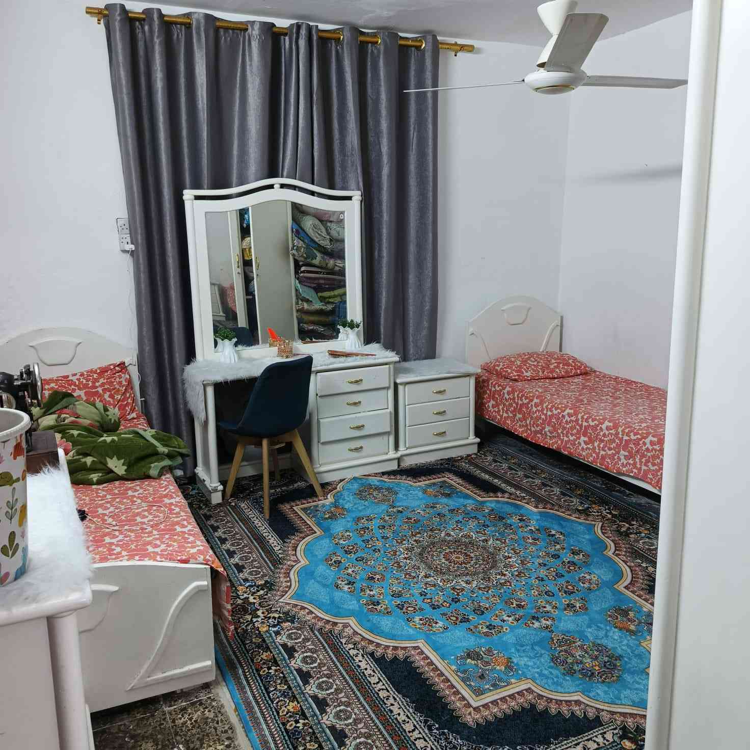 للإيجار 

حي رسالة 

قريب من شارع العلم بشارع الي يدخل ع مدرسه الخليل

المساحه 600 م 4 غرف نوم استقبال 10 م كراج يوسع 4 سيارات حديقه ايجاره
550

‭0786 959 8192‬
