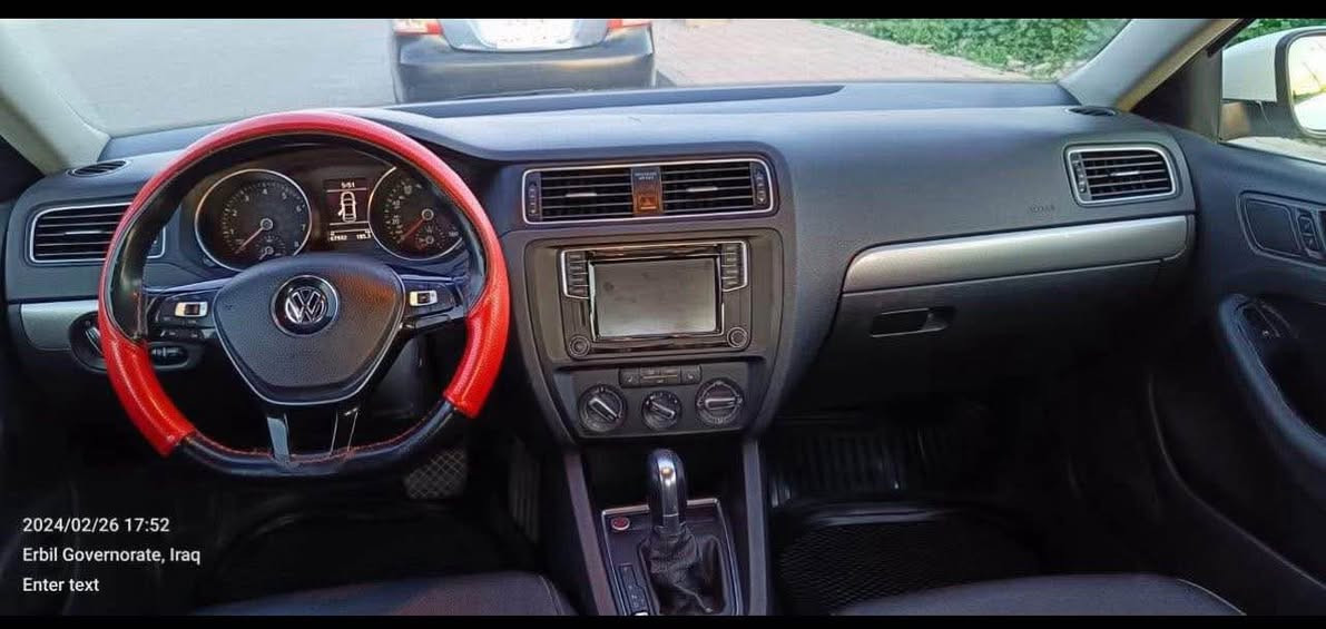 jetta se 2017
جیتا سپی 
سلایت 
بەسمە 
ویلکەپ 
رادار 
شاشە و کامیرا 
بریک بەسمە 
ئۆتۆ هۆلد 
تراکشن کۆنترۆل 
115هەزار کیلۆمتر رۆیە 
وەکو دەعم دوو چاملغی پێشەوەی پارچە رەشە و کەمەک ژۆرێی گرتیە بۆنیتی ساردە کوتە و دەرگای لای سەکنیش هەر دەرگایەک بستەک ساردە کوتە             
125

 وەرەقە Singapore


**إذا كنت صاحب هذا الإعلان وتريد حذفه لأي سبب، رجاءا أرسل رسالة إلى الدعم الفني**