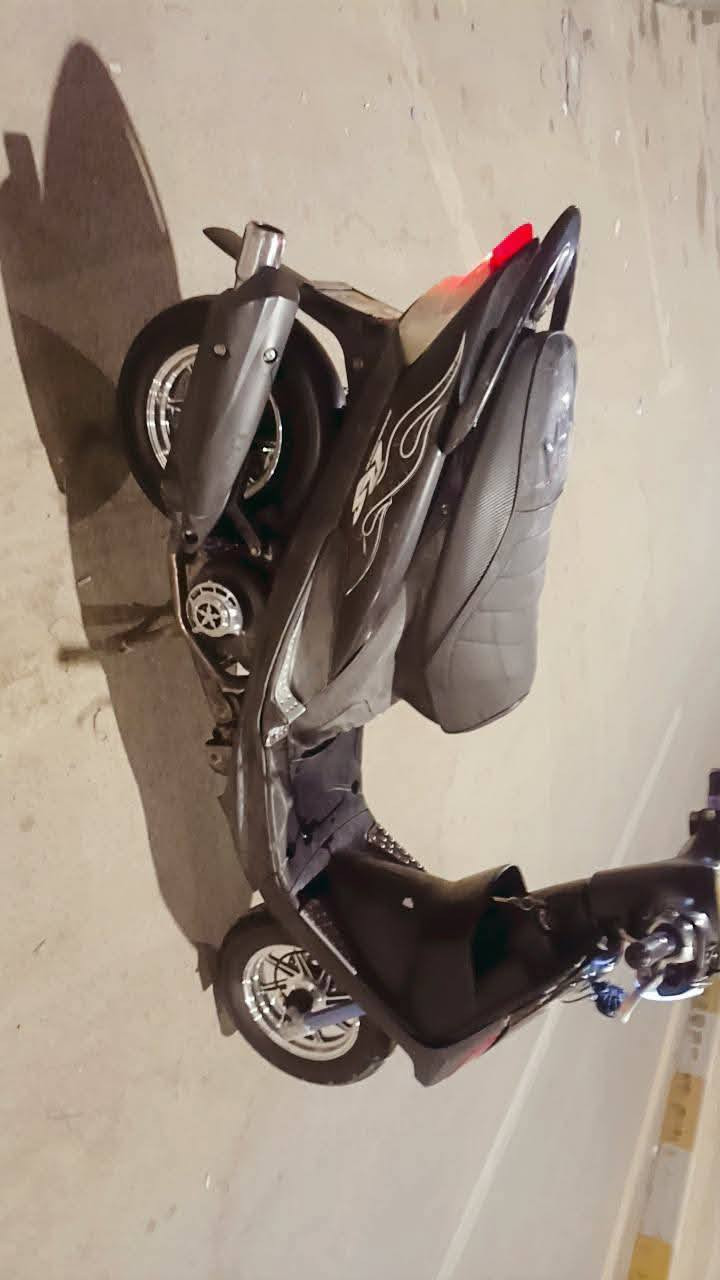 ماكس للبيع مفتوحه ولفات عوزه شويه ترتيب مهموله شلعه ومعدل خير من الله تزويد دبلات خلفي امامي + وياله صالنصه FM كلج بريك كدام قفل جنطه شغال بك لايت لايت شغالات عوزه شحن باتري سلف شغال سعر 500قفل🔒


**إذا كنت صاحب هذا الإعلان وتريد حذفه لأي سبب، رجاءا أرسل رسالة إلى الدعم الفني**