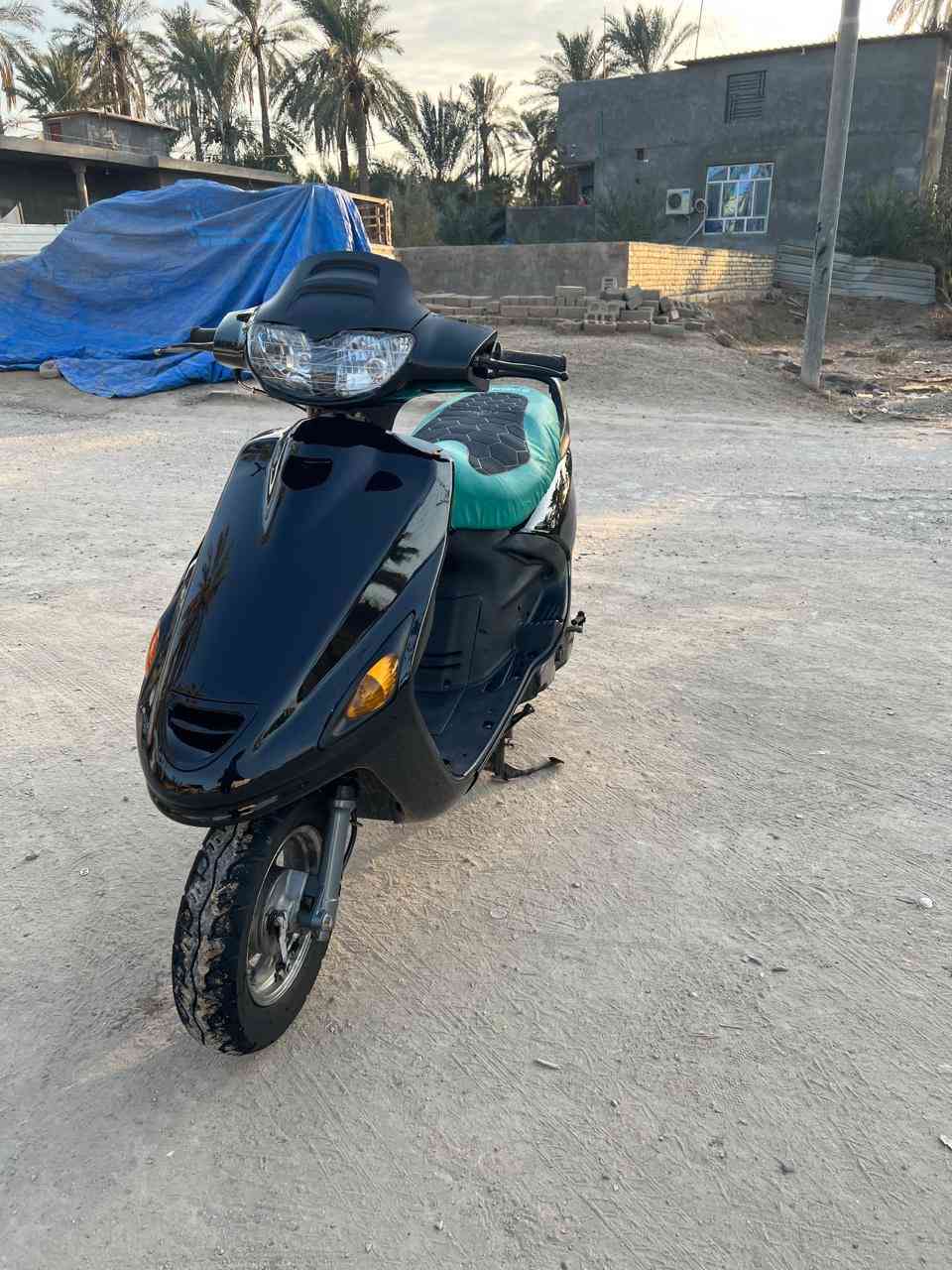 دراجه حاويه ما مفتوح سلف هندر كهربايات كلهه شغاله 650مكان بني منصور رقم ***********

