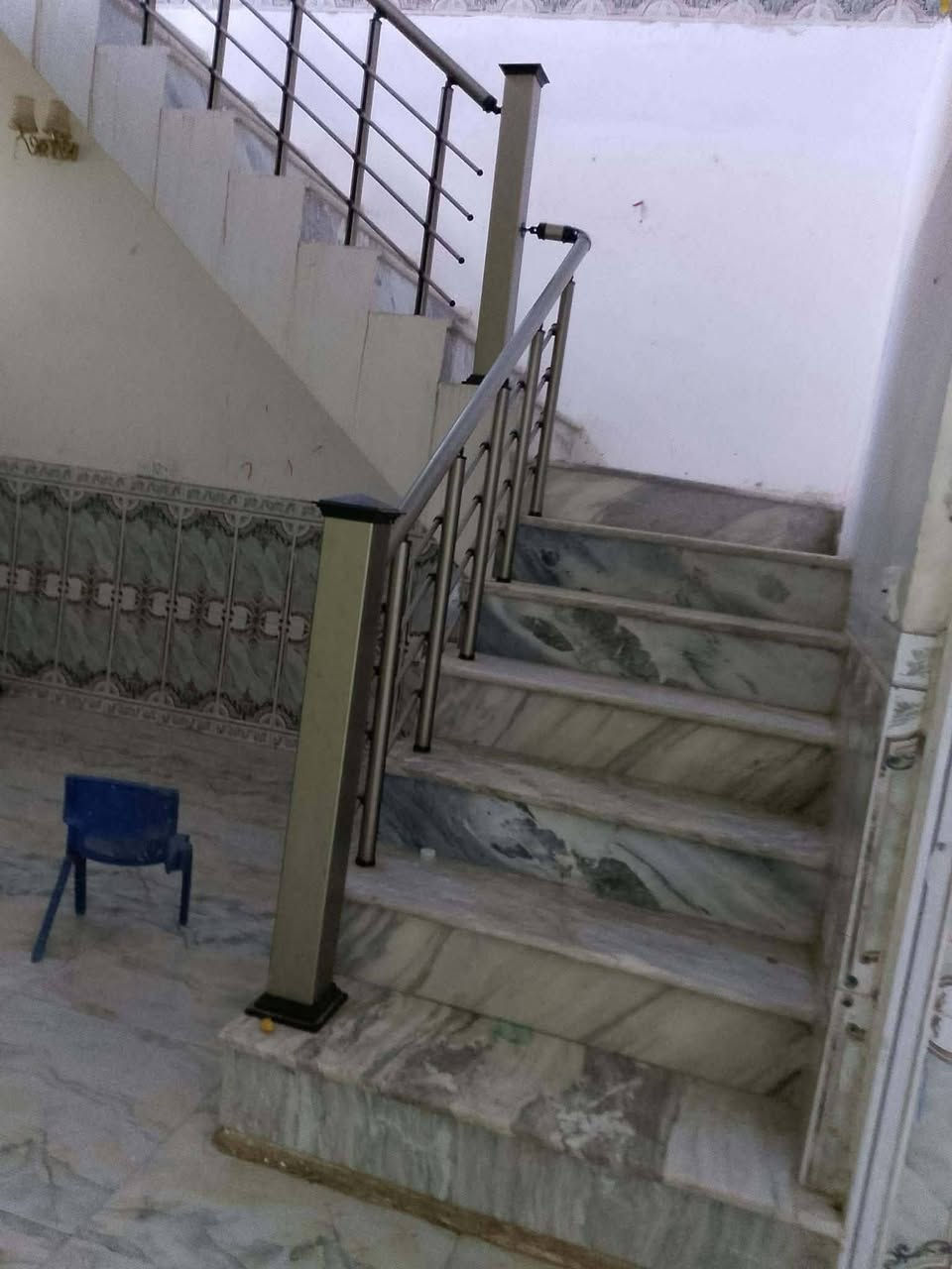 بيت للبيع في هوررجب
مساحه ١٠٥ ملك طابو صرف
 بصف جامع هوررجب موقع
 البيت مقابل ثانوية عشتار للبنات
 يبعد ٢٠ م عن الشارع العام
البيت طابقين يصلح استثمار
والحلو الي بي ملك صرف مو
 زراعي وبي درج خارجي
بي ٣ غرف نوم
للاستفسار الاتصال على الرقم
 ***********
