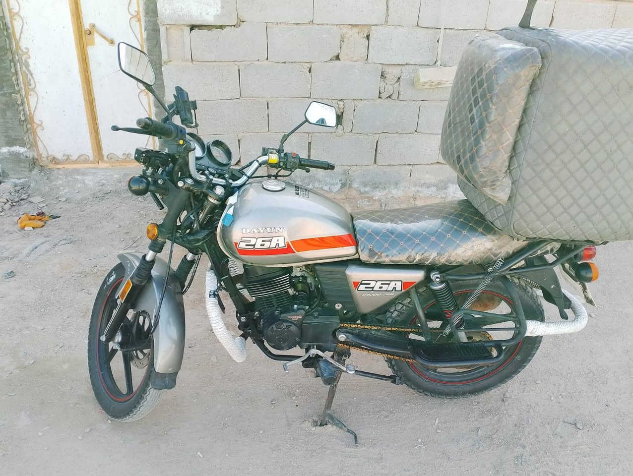 (22) طالعه بال(23) بشهر الثامن (اورق اصولي) المحرك مكفول شرط وين متريد اطلع تراي الدراجه نضيفه برغي متذب عليها عده باتريها ضعيف لا غير وكيلها كربلاء تريد هنا اكاتبك عادي
سعرها (مليون و550) وبيها مجال بسيط 
***********
