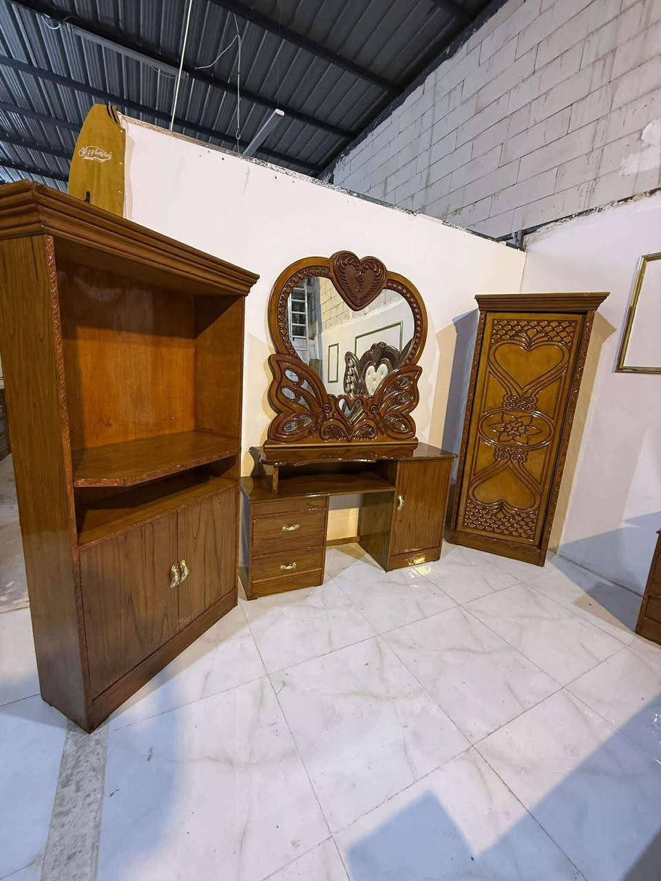 السعر ٨٠٠بيهة مجال  ***********🌸
شد نقل داخل بغداد مجاني محافظات بكروة 
نضافه ٩٠
تسع قطع
شزون هدي
شغل وصط
