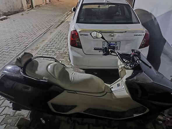 سلام عليكم. دراجة من شركه ياماها. ماجسته سبيسي دراجة خير من الله
حساس ستان كهربائي 
جنطة دبل جك 
جنطة خلفية وجوة الكشن ثنينهن جكات 
كهربائيات كلهن شغالات 
سايد بريك 
مري جدد 
عوزهة بس إدامة كلجات 
تأخذها وتدعيلي. 
عنوان. بغداد الشعلة 
رقم ***********
فدوة رحتلك. إذا متشتري لتخابر
