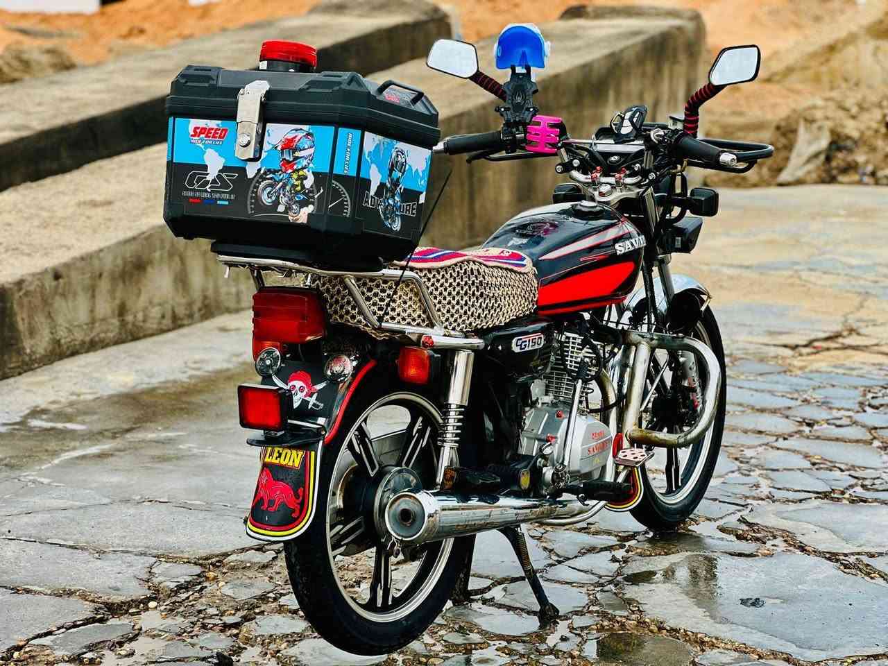 سلام عليكم دراجه ايراني مرقمه تحولي مباشر موديل 21السعر مليون ونص المكان الكرمه دراجه فول كفاله عامه ***********
