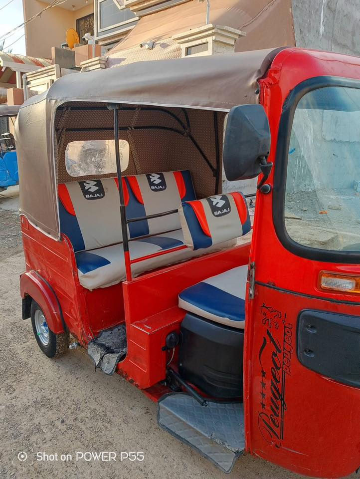 السلام عليكم التوك توك للبيع جديد كلشش رقم ديالى وباسمي  واوراقه اصوليه 
موديل 18 شهر 12 كفاله عامه سعر5 ملايين وبي شي بسيط 
للاستفسار ‭0771 129 6451‬
ابو رسول مكاني كاطون الرازي
