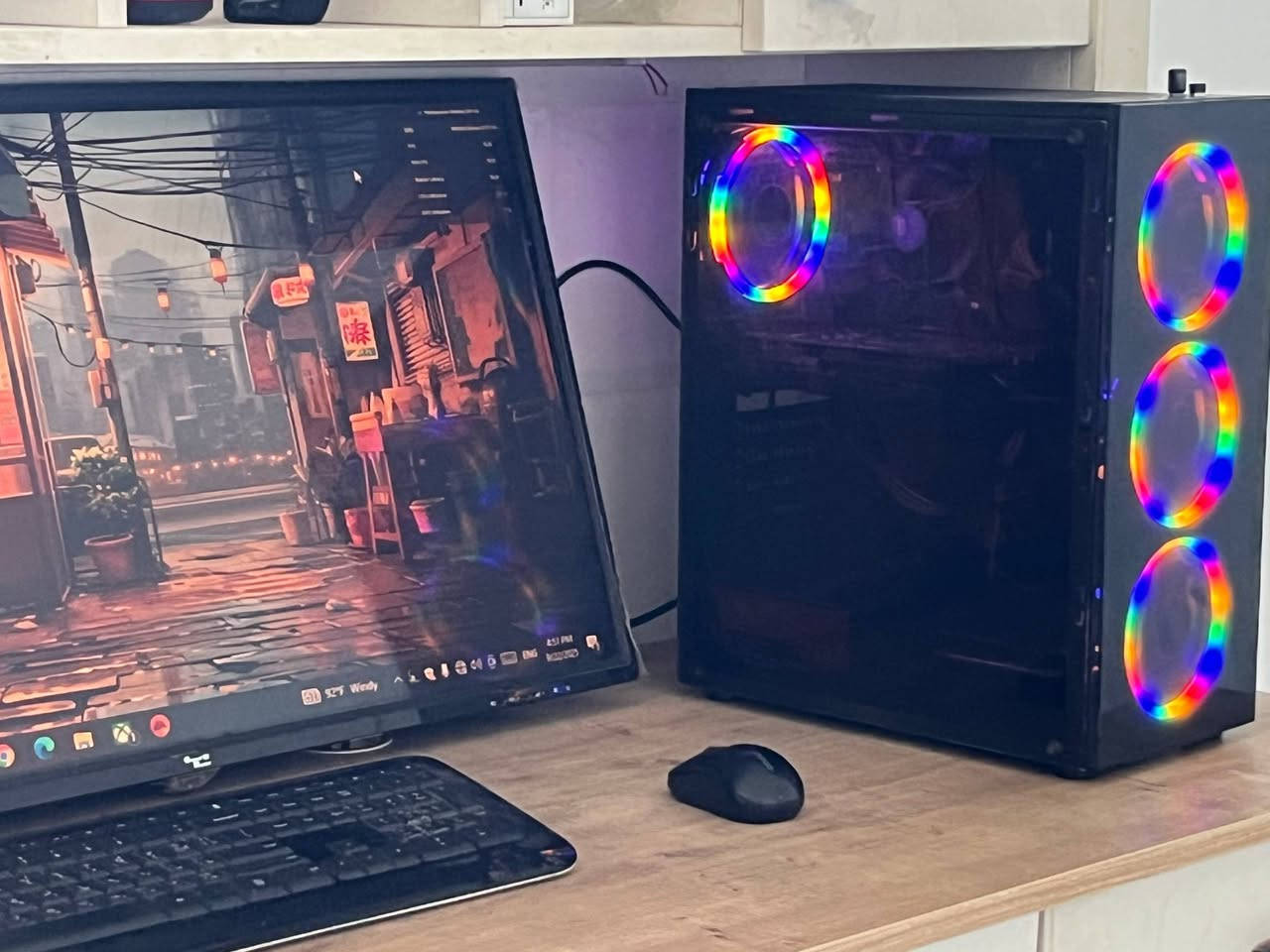 السلام عليكم

تجميعة للبيع مواصفاتها: 

CPU: i5 9400f 

GPU :  GTX 1650 S

M.B : h310m-k

Case : RGB -4 fans 

RAM: 8 GB 

SSD :128 

HDD : 750 

power supply : 450 w

والكراتين موجودة والتجميعة كلش نظيفة. 

السعر 430 وبيها مجال بسيط 

اليحب يستفسر يتفضل خاص او يتصل واتساب على هذا الرقم ***********
