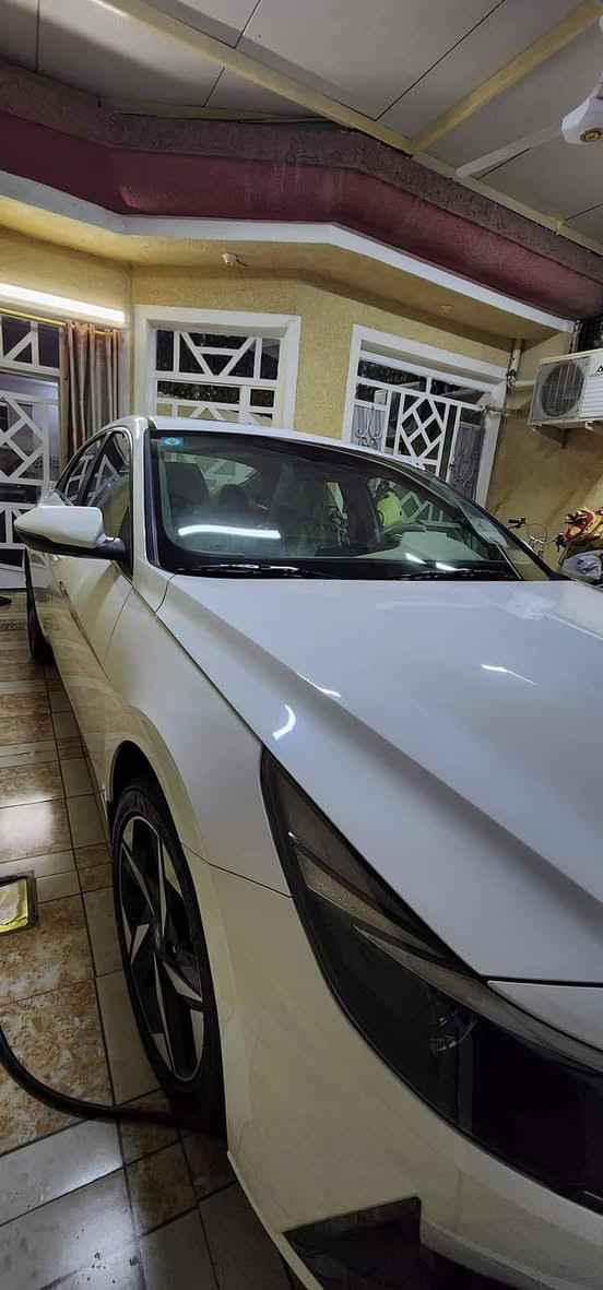 السلام عليكم
النتره 2023خليجي 
ماشيه ٢٤ الف
كفاله عامه 

كير At 

محرك كير كفاله

فول مواصفات

محرك 2000

فتحه 

بصمه

شاشه كامره دواره

حساس امامي خلفي 

كشنات جلد

تحكم ستيرن 

بصمة ابواب بصمة جنطه 

تشغيل عن بعد

صندق ذكي 

اشاير بل مري

وبعد هواي مواصفات مذكرتهن

مكانها بلحله

رقم بغداد  تحويل مباشر.                                                

***********
