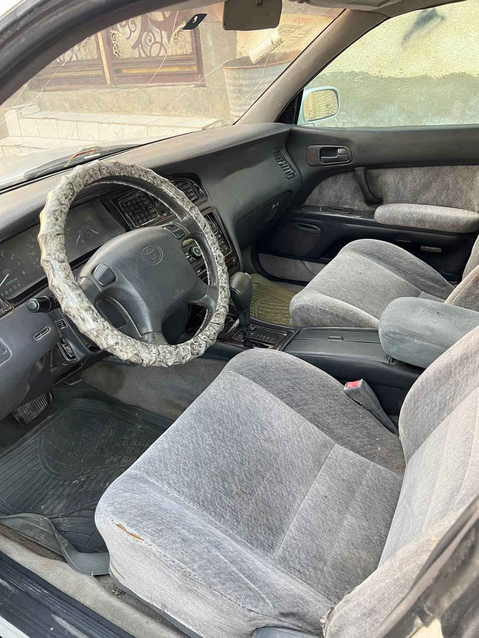 سلام عليكم سياره بطه متصل موديل ٩١ رقم بغداد باسمي مشروع وطني تحويل ثاني يوم سنويه لل ٢٩ كير ومكنيه ٢٥٠٠ سياره حداديه تخم تاير صدر تبريد  شغال جاهزه كهربائيات كلها شغال مكفوله من الضربه  والتبديل والكص ونقل الجثه والشرعيات دواخلها كارتون السياره جام اخضر سياره جاهزه ما تصرف عليها السعر ٥٧ العنوان واسط للاتصال والاستفسار. ***********
***********
