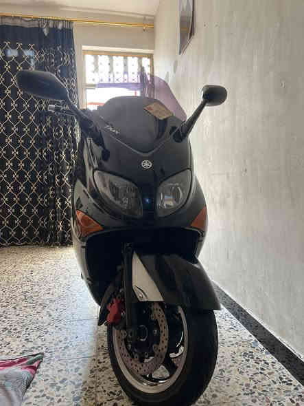 السلام عليكم تي ماكس موديل ٢٠٠٨ نوزل دشبول احمر 
الدراجه كارتون ماشيه ٥٣ حقيقي لاستفسار ***********
