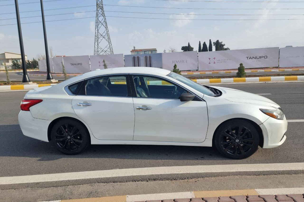 نیسان ئەڵتیما 2018 مواسەفات SR
سپی سەدەفی
تەنیا 73000 ڕۆشتووە ، 
مواسەفات ، رادار، گێر سەر سوکان ، 
شاشە گەورە، کوشن جلد، کوشن هیتەر، 
کامێرا، شەغال ، 
4 پارچەو نیوی بۆیاخە
2چەمەلەخ و سندوق بێ ناوگرتن بێ ئێرباگ, 
ڕەقەم شانسی، (   1N4AL3AP8JC181198  )

سـعـر : لە کۆمێنت داوابکە ڕاستەوخۆ بۆت دێت 📥 

گێر و مەکیەنەی بەشەرت 
هیچ کێشەیەکی تێدا نییە 

ژمارەی خاوەنەکەی 
***********
