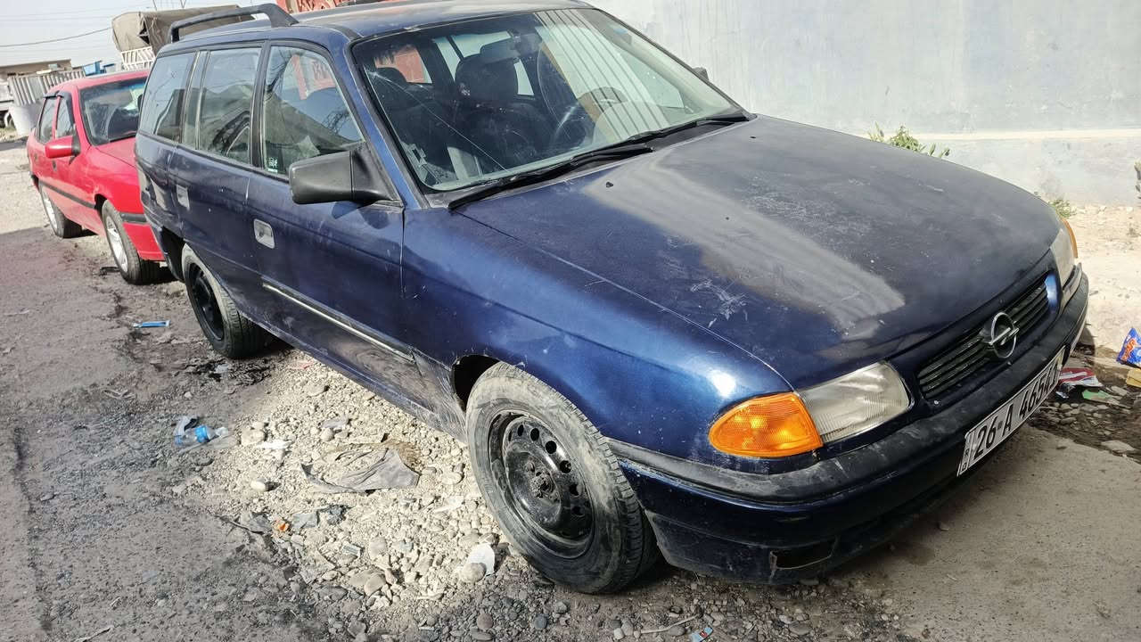 سلام عيكم اوبل استره استيشن حجم 20 موديل 91 رقم صلاح الدين انكليزي شرعي بل موصل شرط التحويل محرك زين كيري زين وايرمنيه كلها شغاله سياره مصبوغه حزام 
السعر 36 وبيها مجال تعال شوفها ودلل العنوان موصل جانب الاايمن 
***********
***********
