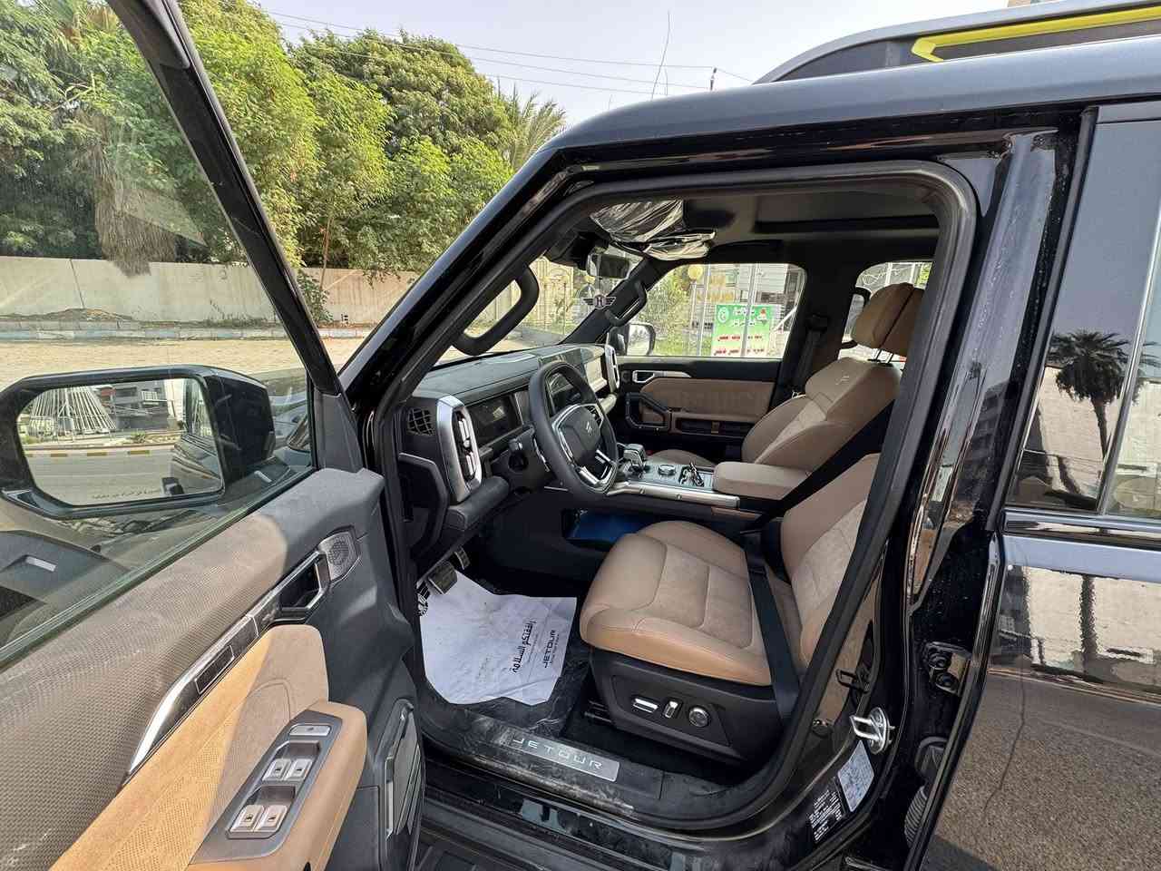 Jetour T2 
سعر 265$ وەرەقە
مودیل2025
42,000km
ضمان شەریکە هارلم
کلین بدون صبغ 
رقم سلیمانی»مکان كركوك
محرک20Tتوربو
دبل اکسل 4*4
فول مواصفات

***********
