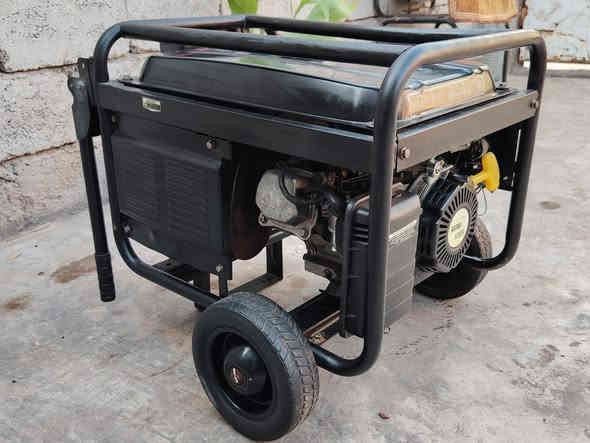 للبيع موالدة استرة كوري 3كيفي 12امبير موالدة جدا💯💯 نضيفه📍 مداخلة اي تصليح 🪛ملف نحاس شغالة وعل فحص سلف وحبل فقط نقص باتري صوت هادأ🏞️🌏 اقتصاديه بصرف البنزين السعر 150 الف الشراي☎️ يتصل المكان بغداد التاجي ***********........ 
*********** يوجد خدمة توصيل🚖🚖 الواتساب🛑🛑🛑 بلخطين مفتوح 🛑🛑🛑🛑🛑🛑
