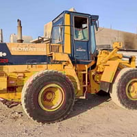 شغل كومتسو لبيع حجم 320 الاتصال 07702191763