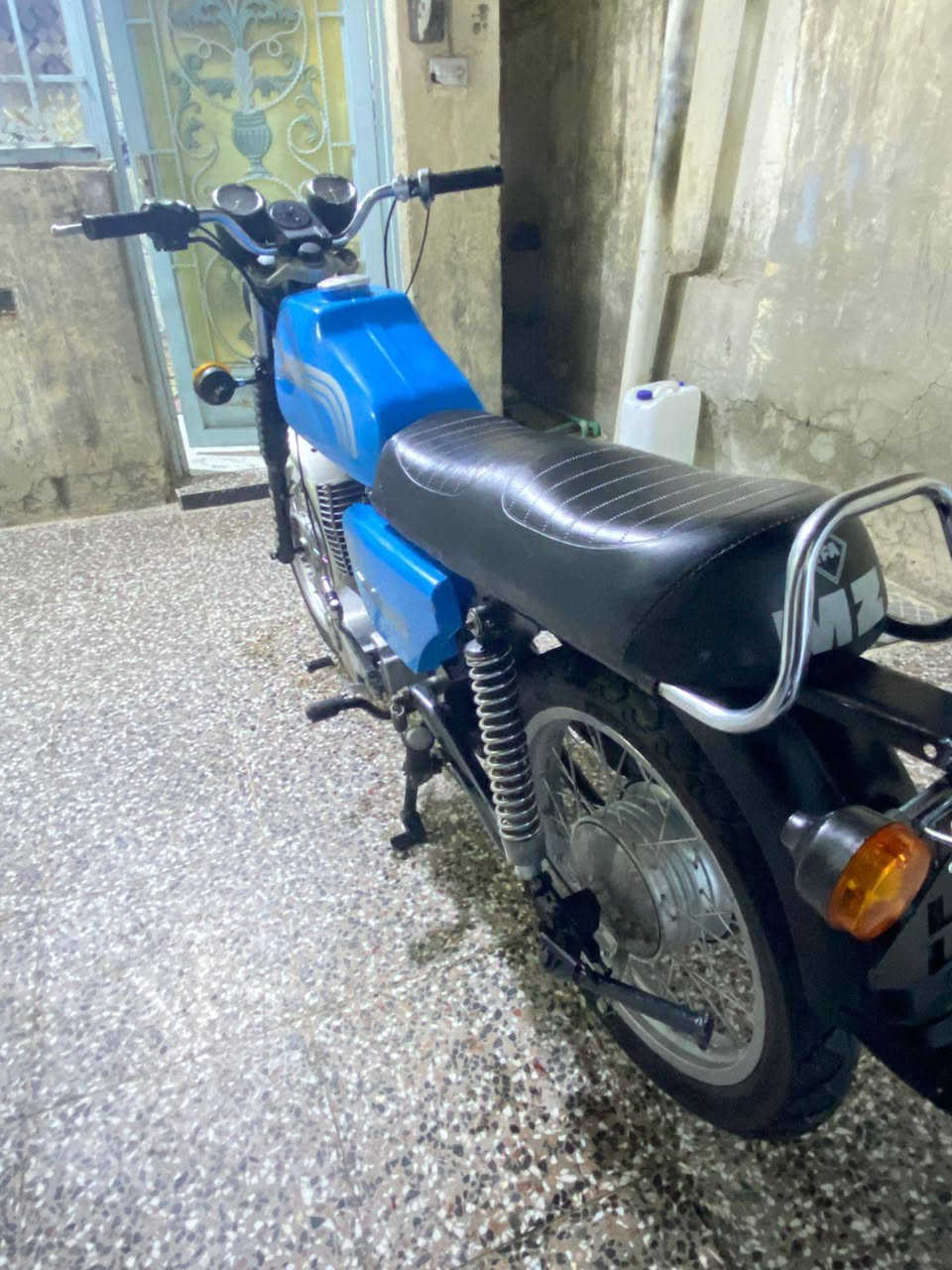 السلام عليكم دراجه MZ82 بدون سايس 4 دراجه خير من الله نكره تشتغل كصه جديده بعدهي عل سحك (مكاني سماوه ) سعر1600 )***********❤️
