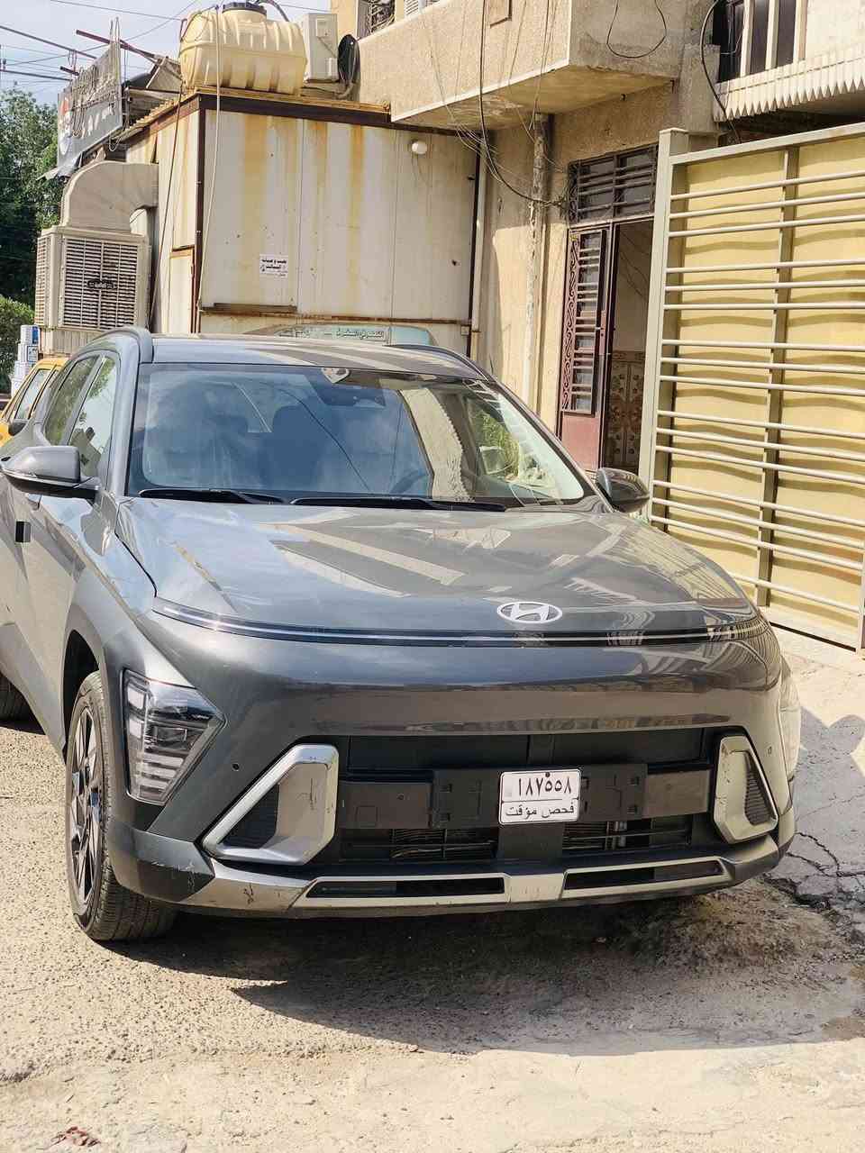 هونداي كونا 2025
فئه SEL  هذا حادثها كدامكم اخوان
صبغ جاملغ وربع البنيد والجاملغ راجع بارد
شاشة كبيرة متصله
داخل ابيض
تبريد قطعتين
شحن لاسلكي
فول تحكمات
حمالات قمارة
ويل كب دعايه
محرك 2000 دوش مكفول كير مكفول 
حدادة جديدة
سيارة ماشية 6 الف فقط بعدها زيرو
للبيع او المراوس
السعر 145$ بيها مجال
اي استفسار ***********
