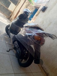 دراجة البيع نضيفة وشغالة ريدها 225بيها مجال  اليرسلني07872872313بي خير...