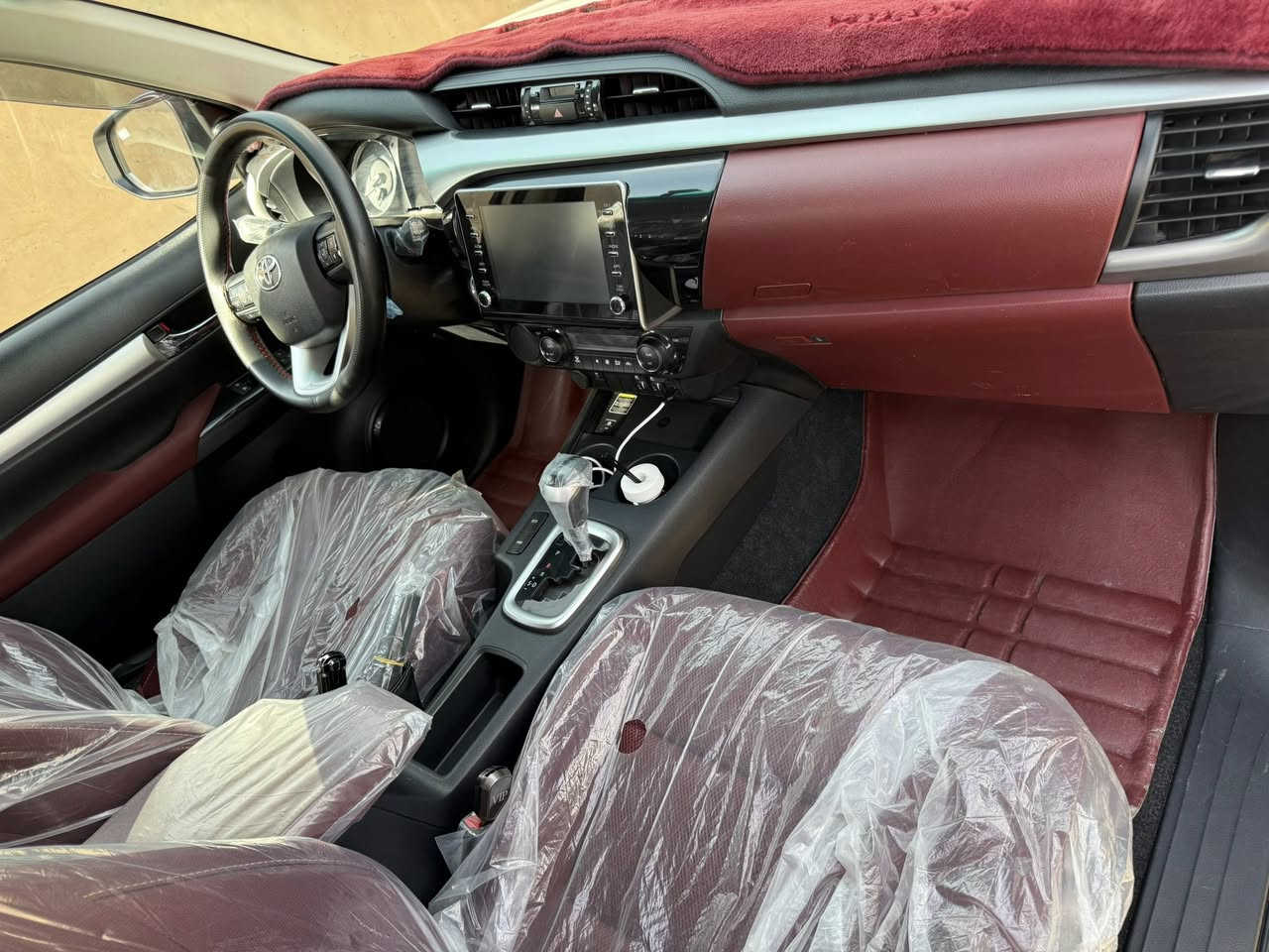 تيوتا هايلوكس ناصي SAS  
موديل/2024   
ماشيه 43الف 
رقم أربيل دولي سنوية جديده    
فول مواصفات
مكفولة كفالة عامه
عنوان ديالى/الخالص
***********
