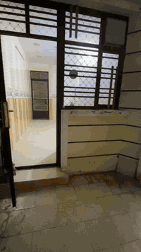 🏠دار للإيجار 🏠
يحتوي ٤ نوم صاله مطبخ خدمات مدخلين
يقع في شارع فلسطين حي المستنصريه
للاستفسار لاتصال
موقع المكتب📍 مصرف الرافدين باتجاه شارع الخيمه مقابل روضه نجوم المستقبل
📱***********📱
#مكتب المنير للعقار
#بيع # #شراء #لاراضي# #ايجار #تعقيب #معاملات # #مقاولات عامه 
# ايجارات # #تجاري #سكني # #شقق# #مشتملات #محلات#
