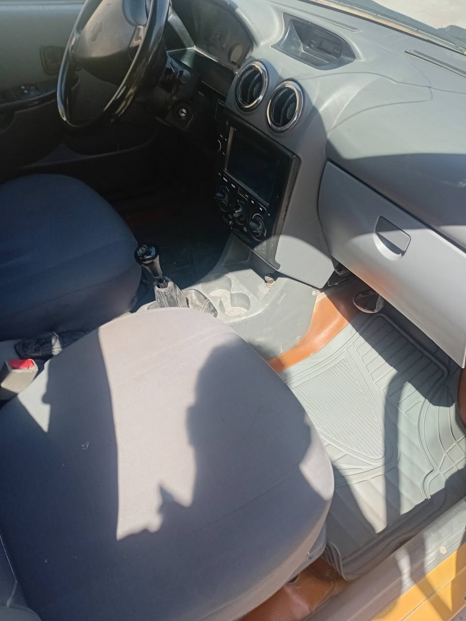 سايبا مديل ٢٠١٨ السعر ٣٨ وبيه مجال قليل تبريد شغال سيارة جاهز من كل النواحي ه ***********
