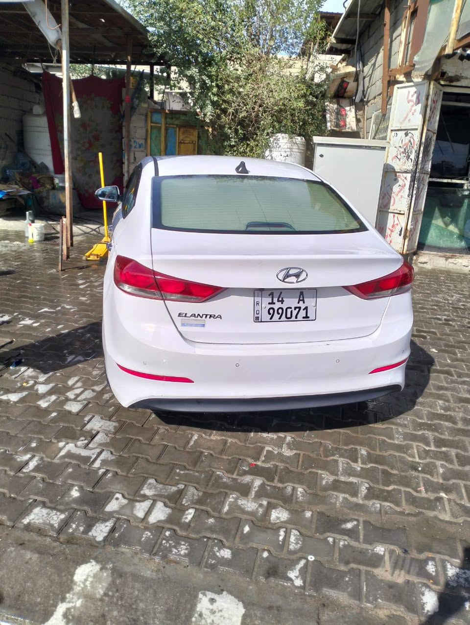 السلام وعليكم النترا للبيع مديل 18خليجي مكفوله بيها بس بنيد مبدل رقم بصره السعر 135 وبيها مجال خوان انه مكلف بالنشر الشراي يخابر راعيها ***********
