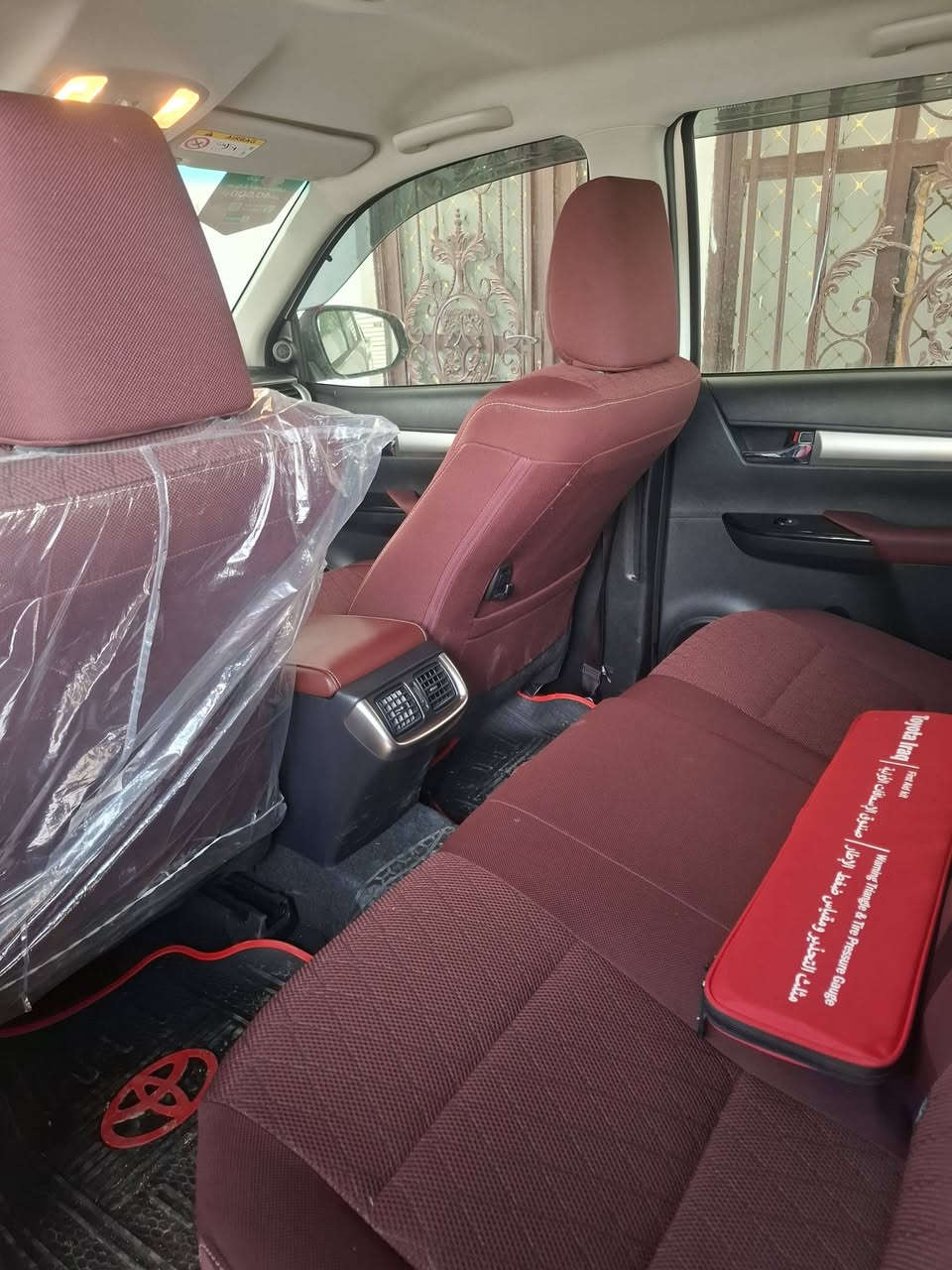 هايلوكس ساز موديل 25 رقم بغداد بأسمي ماشيه 1200 كيلو ***********
