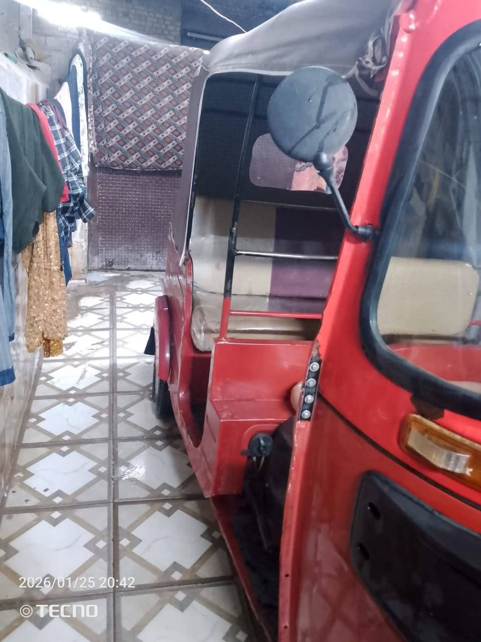 سلام عليكم تكتك 2018 جاهزه كبل للشارع رقم سنويه لاصبغ ولامعجون بلاديه بس دوسه معمره  ماناقصها شي مكانها بغداد الطالبيه شقق سعرها 5و2200وبيها مجال الطالبيهللشراي  الاستفسار عل رقم ***********
