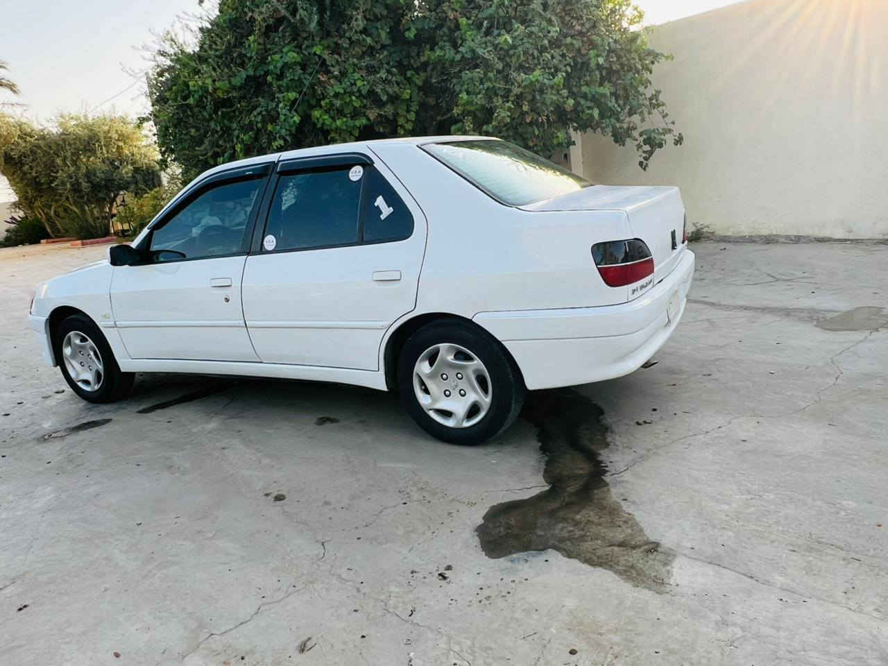 بيجو 306 بغداد ألماني شرط التحويل تبريد ثلج محرك شرط كير شرط رياضي سريع  سستم سماعات منضومه زينون داخلها جديد شرط دوشمه جديده برده بلاد السياره عليها ادامه عامه سياره ناعمه حيل بالمشي جاهزه ماتصرف عليها قطعتين صبغ شرط بدون. تبديل  ولا حادث  نفسهن مصبوغات. السعر. اتصل وتدلل. *********** مكاني صلاح الدين قضاء العلم
