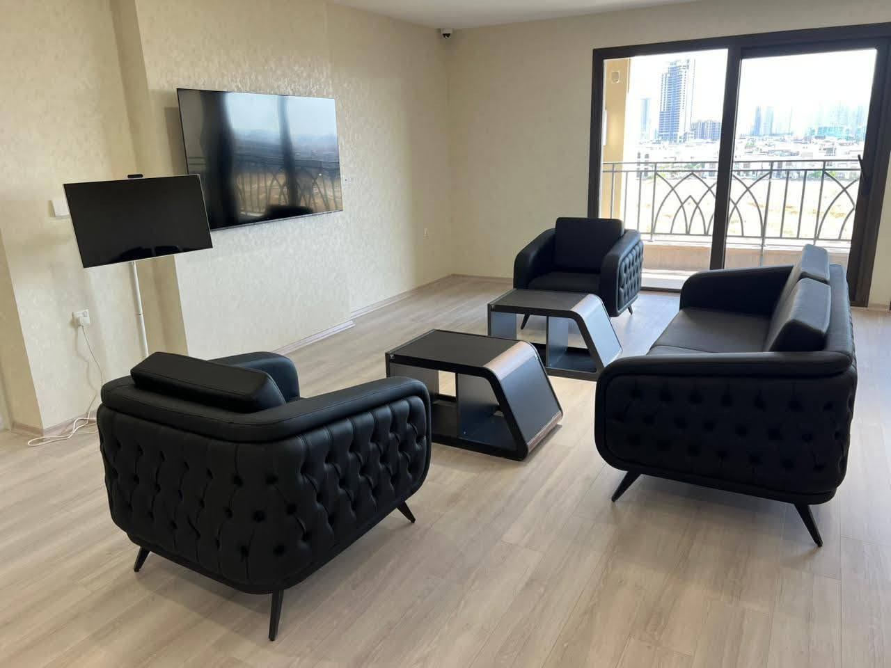 سئت ئۆڤیس کامل مارکە Office new - Vana brand


**إذا كنت صاحب هذا الإعلان وتريد حذفه لأي سبب، رجاءا أرسل رسالة إلى الدعم الفني**