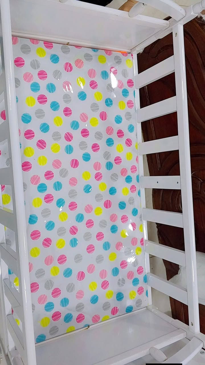 سرير أطفال و كاروك هزاز خشبي 😊
قياس السرير من الداخل 60*120 سم 📐
يمكن تثبيته بجانب سرير الام 👩🏻‍🍼


**إذا كنت صاحب هذا الإعلان وتريد حذفه لأي سبب، رجاءا أرسل رسالة إلى الدعم الفني**