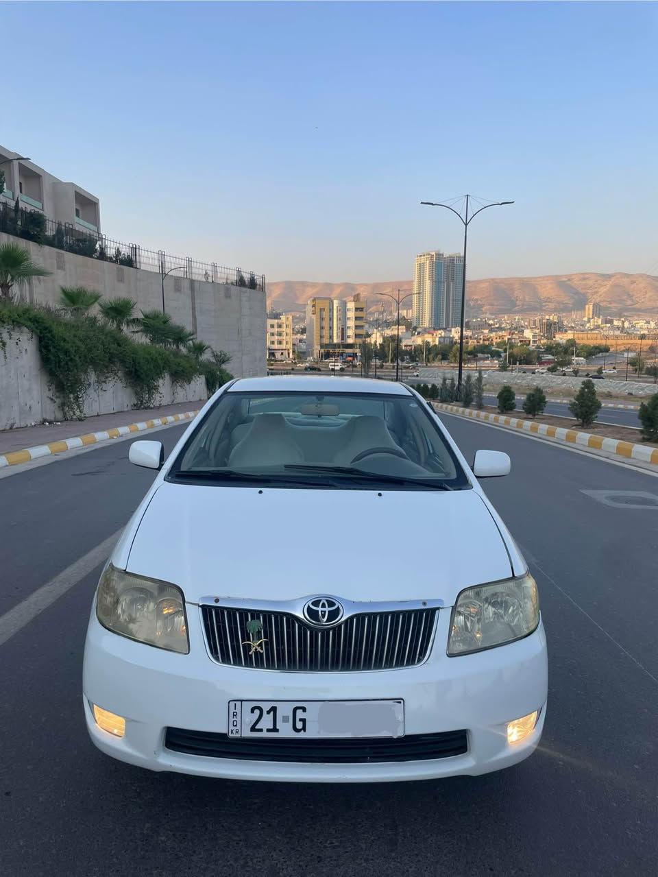 کرۆلا ٢٠٠٥  ناوزەرد مەکینە بچوکی گێڕ عادی 
ڕەقەم و سەنەوی تازەیە 
تایەی تازەیەو  بەشەرتی گێڕ و مەکینە و کارەبای
جام کارەبا سەیارەکە داعمی نیە  پێشتر تەکسی بوە 
کراوەتە خسوسی
سلێمانی / *********** السليمانية, العراق
