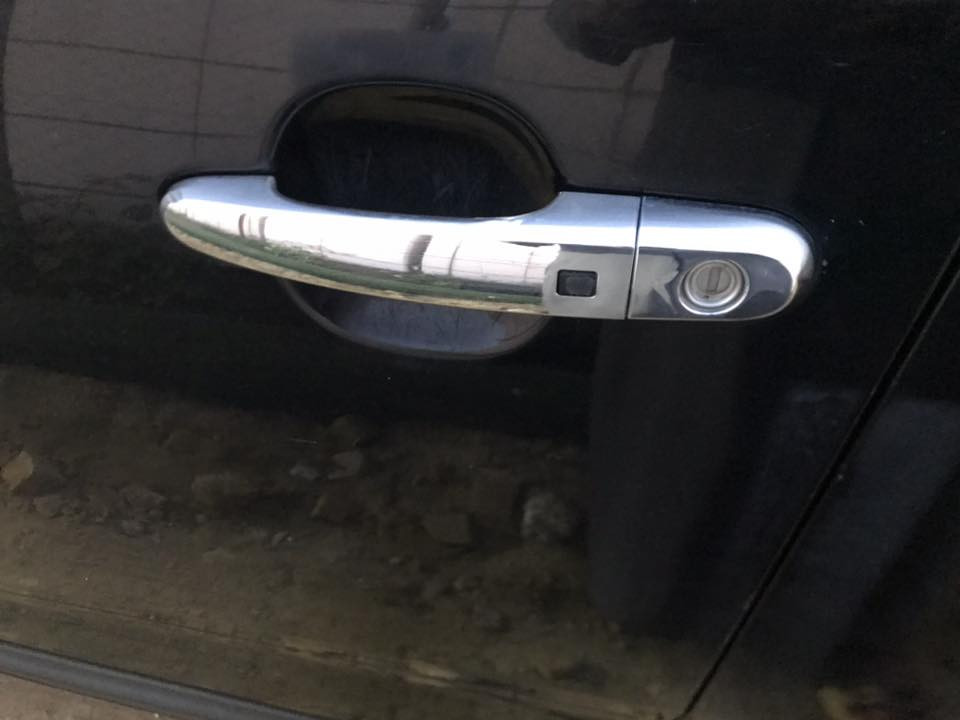 سلام عليكم كيه سورنتو ١٤ دوات بدون كصه 
سياره بانزين فول مواصفات تخم تاير حداديه تبريد 
سته ستندر سياره جديده سعر ٨٠ ترهم مراوس بوبامه بجاجر رقم هاتف ***********
