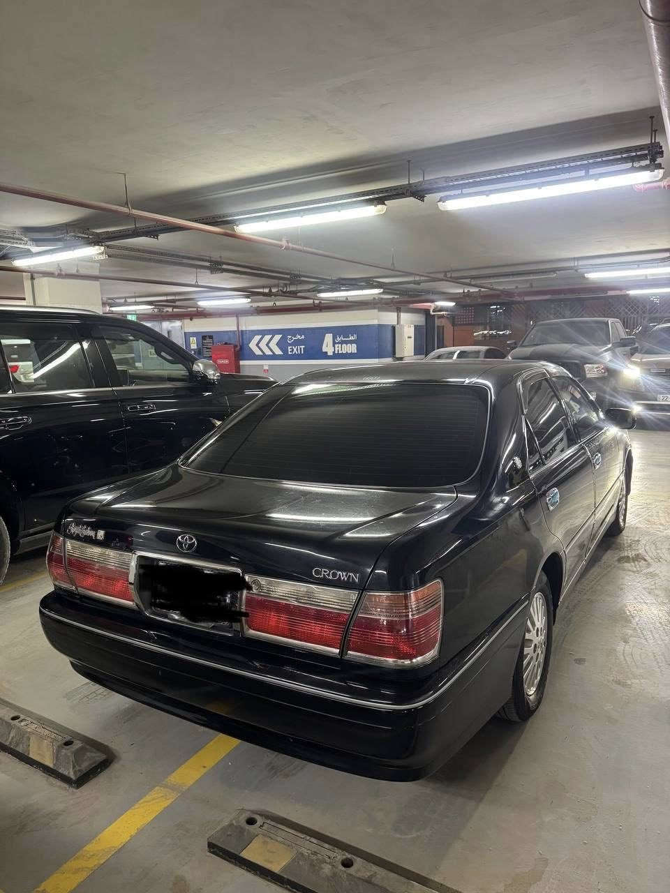 ملكه للبيع
السلام عليكم ملكه للبيع رقم بصره بسمي  انكليزي سنويه لل30
تسجيل جديد 
مكفوله من الكص و النقل و الضربه و الصبغ عدا اليابان 
4دكم تبريد تتفئه اربع كشنات كهرباء ثلاجه تبريد خلفي 
عاديه مو كرستال مديل 2000 
مكينه D4 الكبير 
معيود تحويرها فوك و جوه مشط اباجي ايسر 
مكانها بصره 
***********
