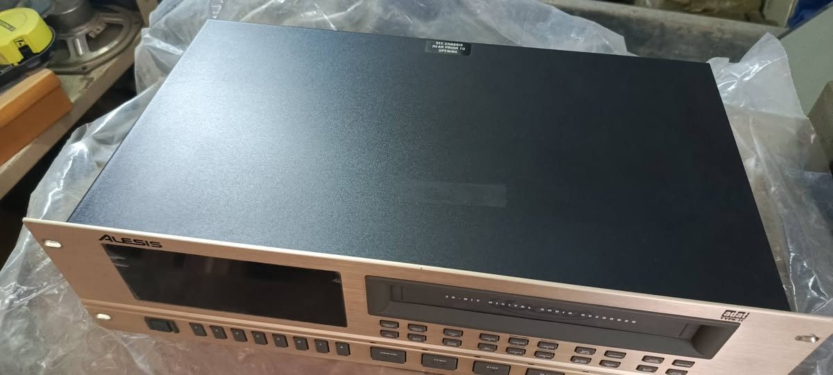 جهاز Alesis lx20  جديد كارتون هو مسجل صوت رقمي احترافي 8 تراك للاستفار مراسله الصفحه


**إذا كنت صاحب هذا الإعلان وتريد حذفه لأي سبب، رجاءا أرسل رسالة إلى الدعم الفني**