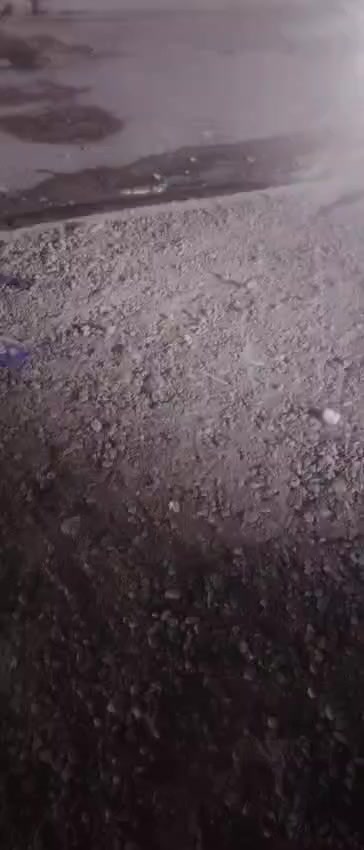 بيت خمسين مترطابقين الطابق الاول صاله ومطبخ وخدمات وطابق الثاني غرفتين نوم مع سبعين متر تشجير الاتصال على الرقم ***********
