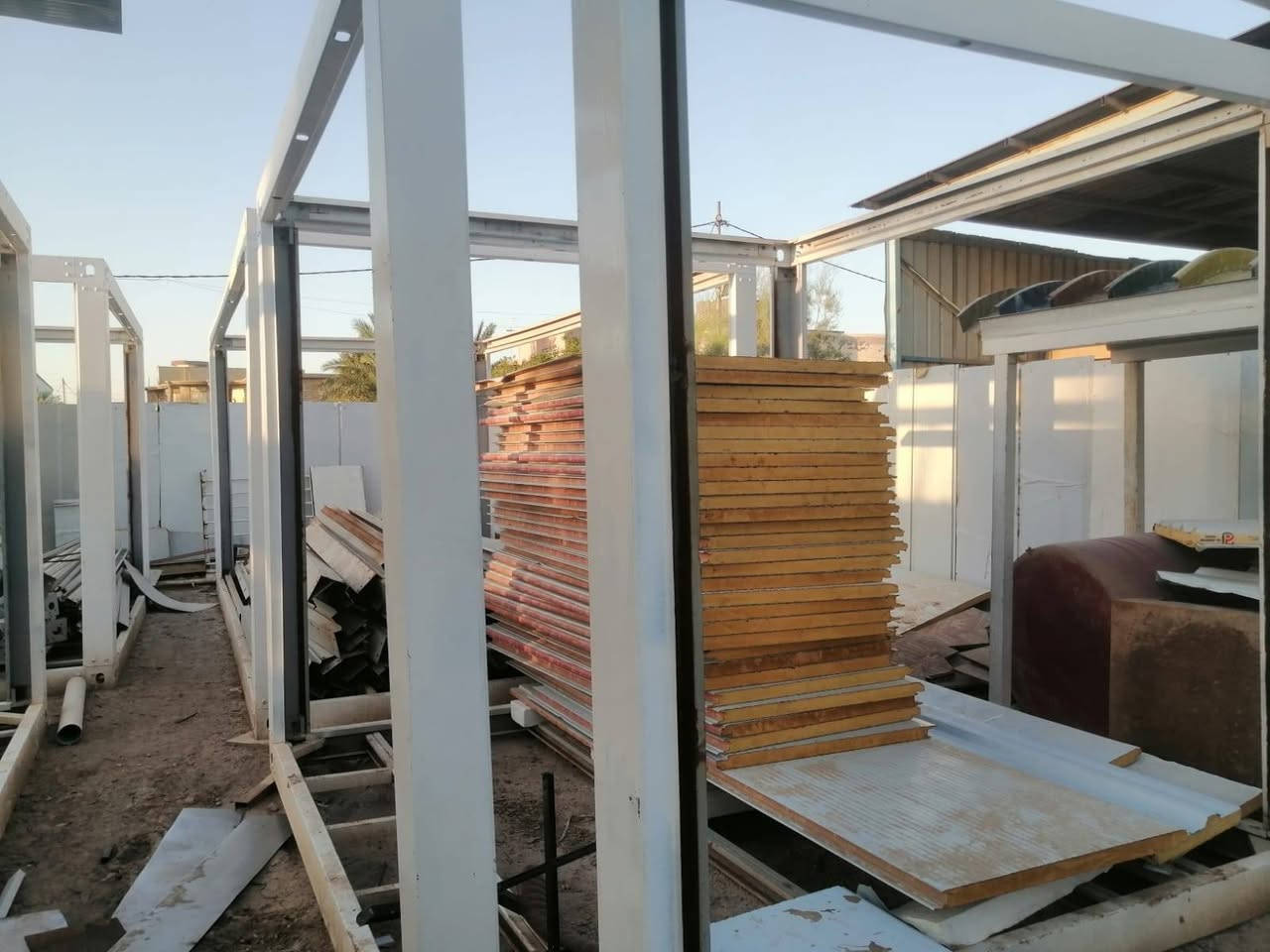 الكرفانات التركي استيراد حصري لدى معمل سما بابل
سارع للحجز
🏗️🚧 أقوى عروض البناء الجاهز من معمل سما بابل 💯
🔧 بمواصفات عالية الجودة، وسرعة تنفيذ استثنائية، وخبرة دقيقة في كل التفاصيل!

🔹 خدماتنا تشمل:
🏠🔨 إنتاج كرفانات جديدة ومستعملة (سكنية، مكتبية، أمنية، خدمية)
🌿🎪 تجهيز مزارع ترفيهية بكرفانات مريحة وعملية
🏢📦 تنفيذ مخازن، جملونات، ودور سكنية جاهزة بالكامل
🏛️📂 تجهيز دوائر الدولة والمشاريع المدنية بحلول سريعة ومتكاملة
🔥🧯 كرفانات ضد الحريق وعازلة للحرارة
👷‍♂️🔧 تنفيذ على يد كوادر فنية محترفة ومهندسين مختصين
✅📏 إشراف مباشر ودقيق لضمان أعلى درجات الجودة

📐 تصميم هندسي متخصص يساعدك على:
✔️ اختيار المواد الأفضل
✔️ ضمان مقاومة الظروف الجوية
✔️ تشطيب نهائي متقن
✔️ مطابقة المواصفات الخاصة بالمشروع

🛠️ سواء كنت تحتاج كرفان للسكن، العمل، أو الاستخدام المؤقت... إحنا نوفره لك بجودة تليق بتطلعاتك! #كرافانات_سما_بابل #كرفانات_العراف #صناعة_عراقية #بناء_كرفانات 

📍 موقع المعمل:
📌 الفرع الرئيسي: الحلة – طريق كربلاء – عامود 80

📞 للتواصل والاستفسار: راسلونا عبر الصفحة أو اتصلوا مباشرة على الارقام التالية ⬇
📲 *********** – مدير معمل سما بابل
📲 *********** – مدير المعمل Rasool Alkhafajee Alkhafajee
