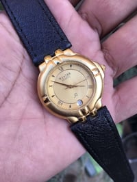 ساعة سويسري • كلاسيكي