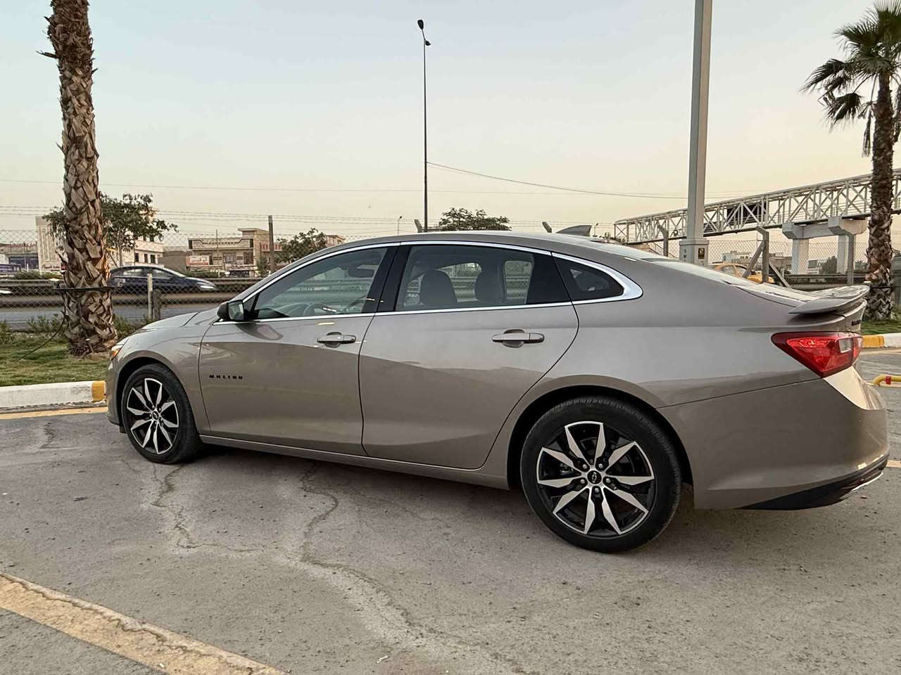 ماليبو 22 Rs
ماشيه 50km
سياره بسمي رقم اربيل 
رقم الهاتف ***********
