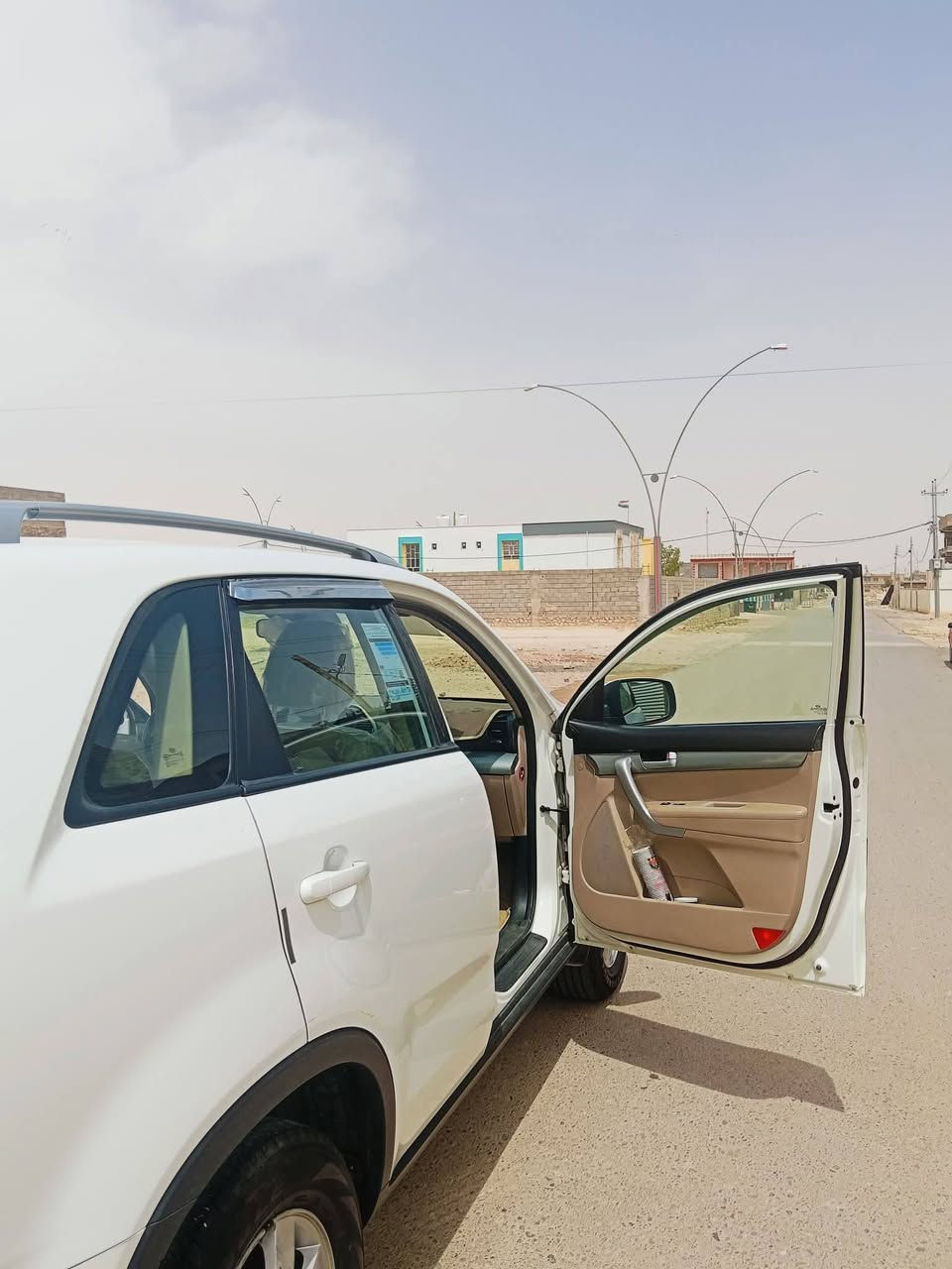 بسم الله الرحمن الرحيم
كيا سورنتو للبيع موديل 2011(خليجي)
4 سلندر 
مكفولة من الحادث
 7 راكب 
محرك وگير مكفولة 
تخم تاير جديد 
السيارة نظيفة جداً 
(السعر 150 ورقة)   
مكاني الانبار حديثة 
رقم الهاتف ***********
